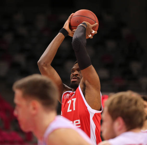 脑和果敢决 脑和果敢决